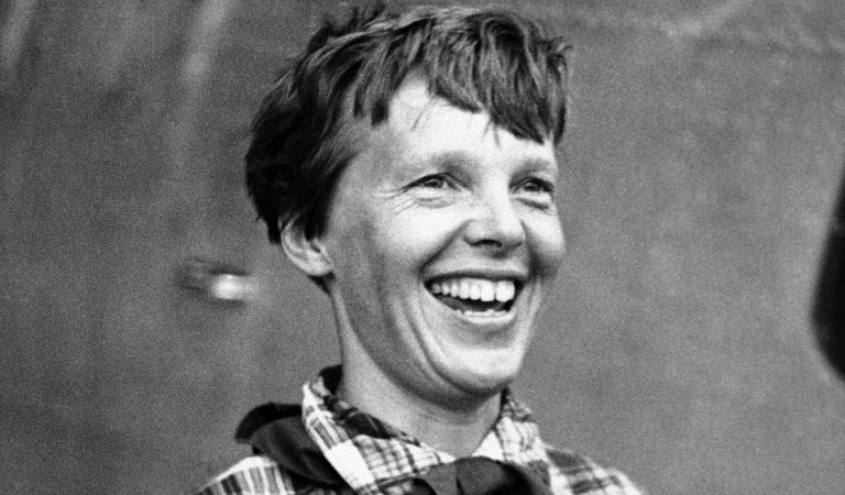 5 Amazing Facts About Amelia Earhart